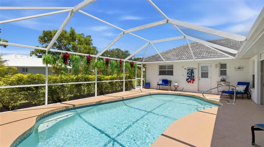 373 Roseling Circle Venice FL 34293