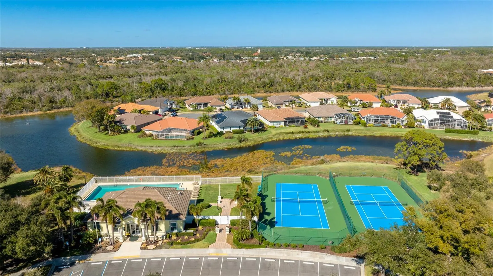 373 Roseling Circle Venice FL 34293