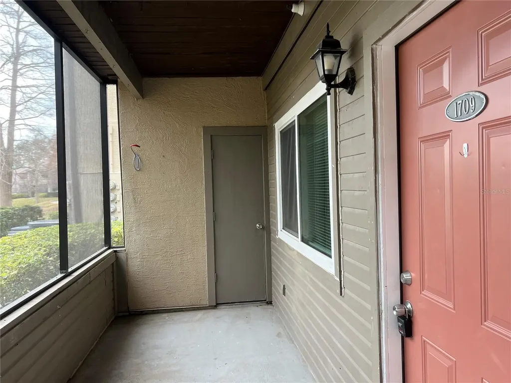 10265 Gandy Boulevard N St Petersburg FL 33702