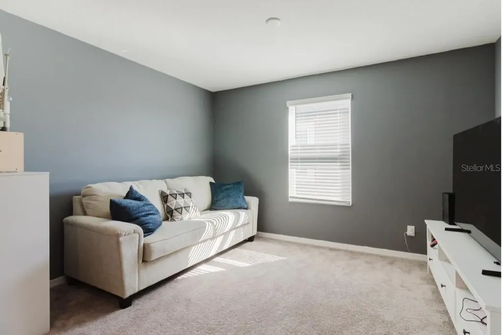 3047 Adams Cross Drive Zephyrhills FL 33540