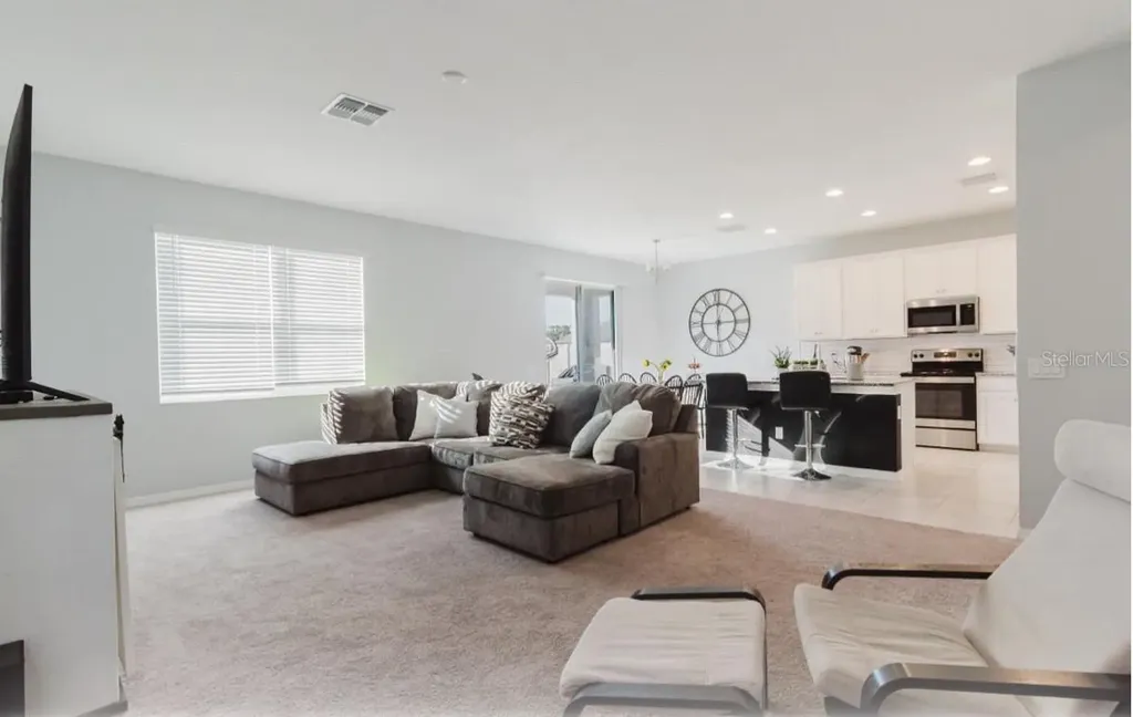 3047 Adams Cross Drive Zephyrhills FL 33540