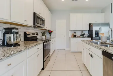 3047 Adams Cross Drive Zephyrhills FL 33540