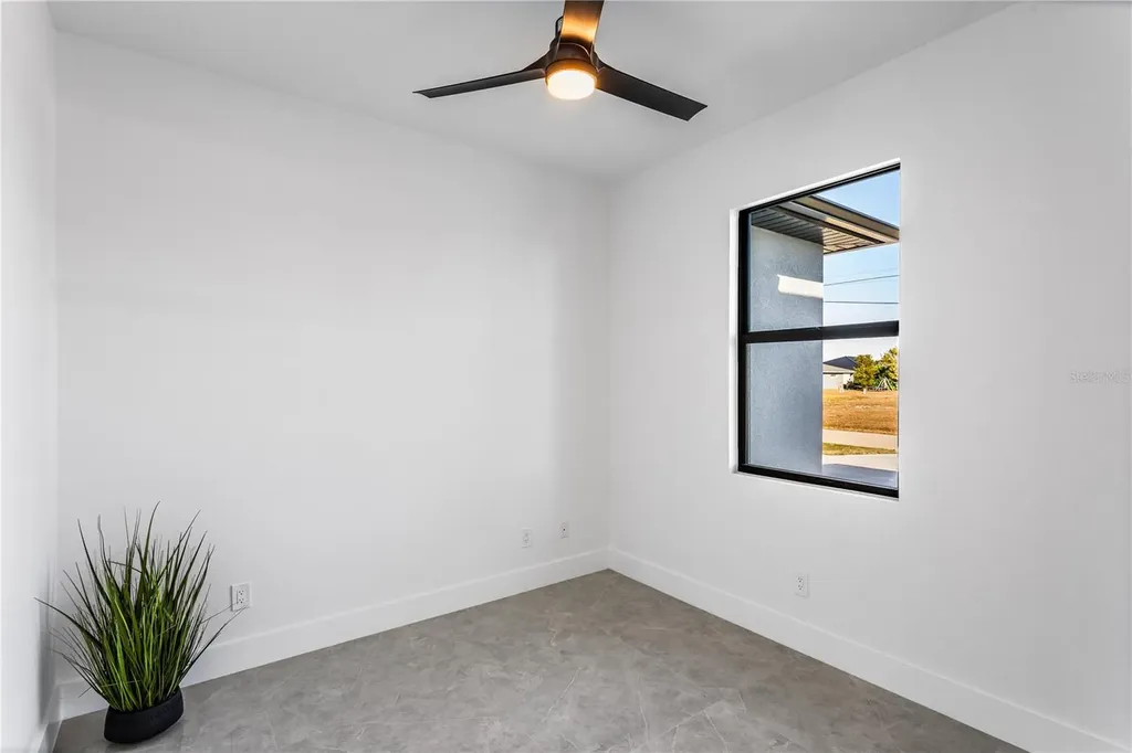 3318 NE 13th Place Cape Coral FL 33909