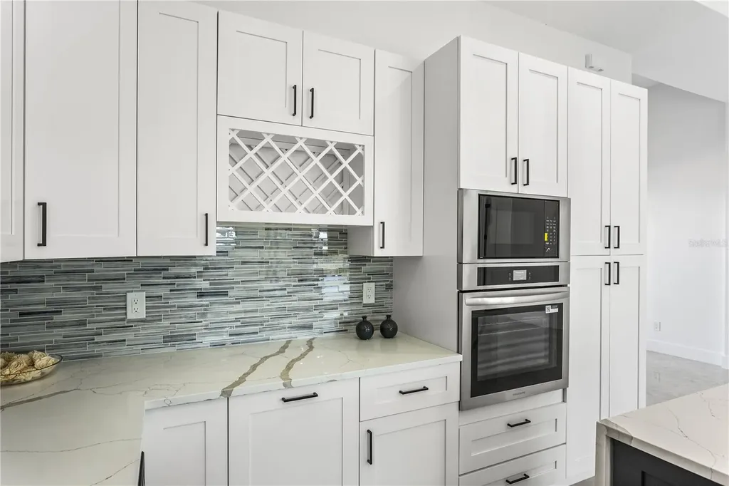 3318 NE 13th Place Cape Coral FL 33909