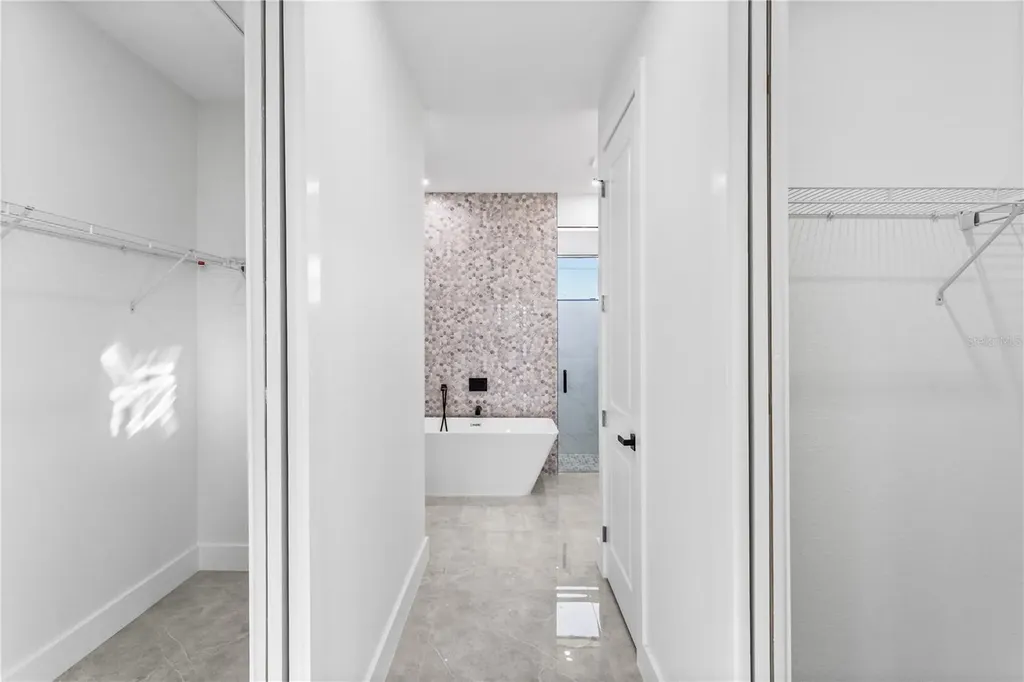 3318 NE 13th Place Cape Coral FL 33909