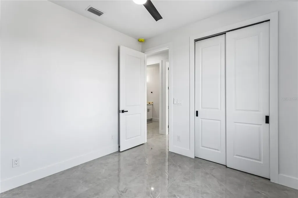 3318 NE 13th Place Cape Coral FL 33909