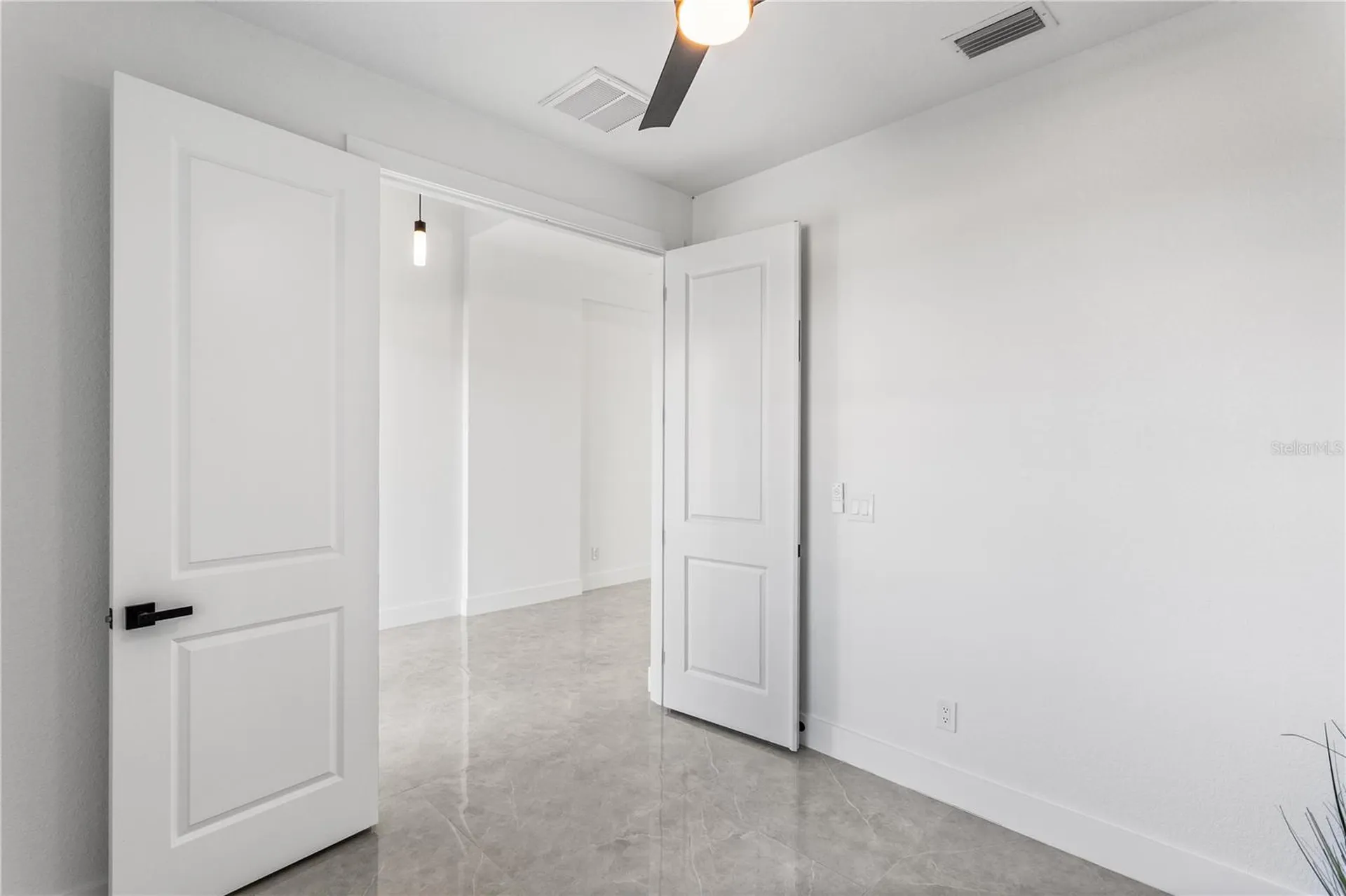 3318 NE 13th Place Cape Coral FL 33909