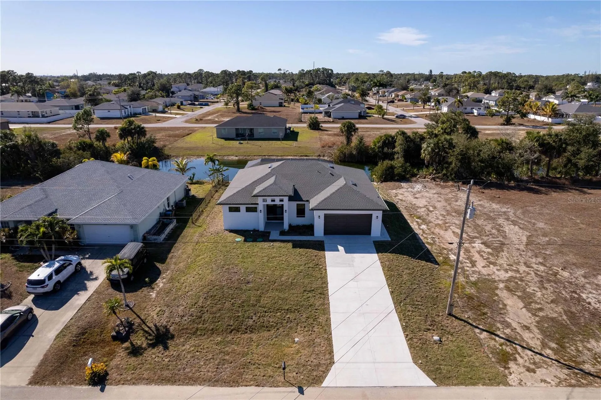 3318 NE 13th Place Cape Coral FL 33909