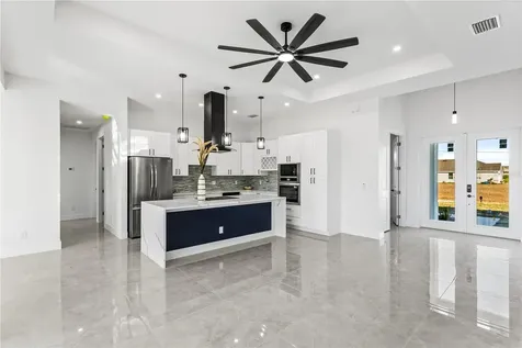3318 NE 13th Place Cape Coral FL 33909