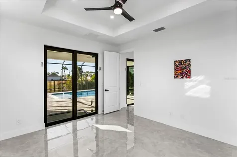 3318 NE 13th Place Cape Coral FL 33909