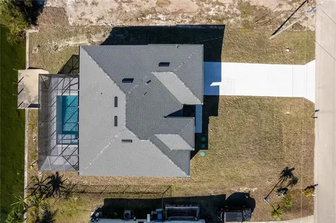 3318 NE 13th Place Cape Coral FL 33909