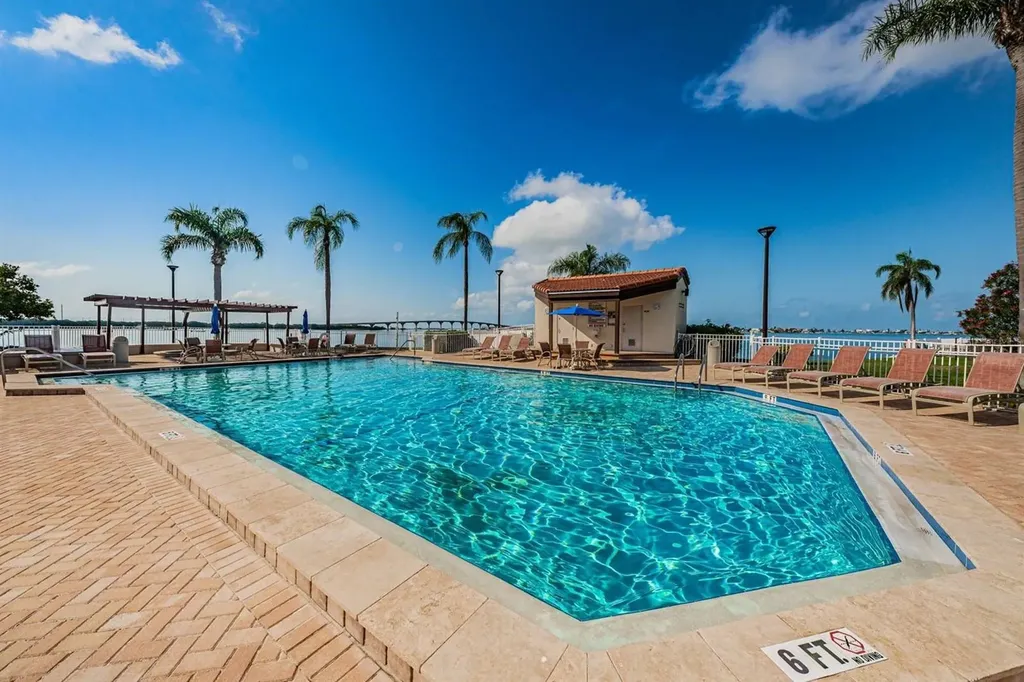 6291 Bahia Del Mar Circle St Petersburg FL 33715