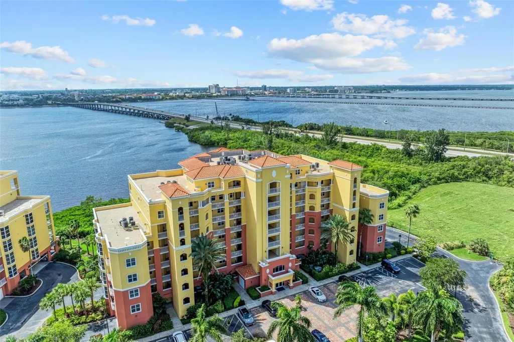 611 Riviera Dunes Way Palmetto FL 34221