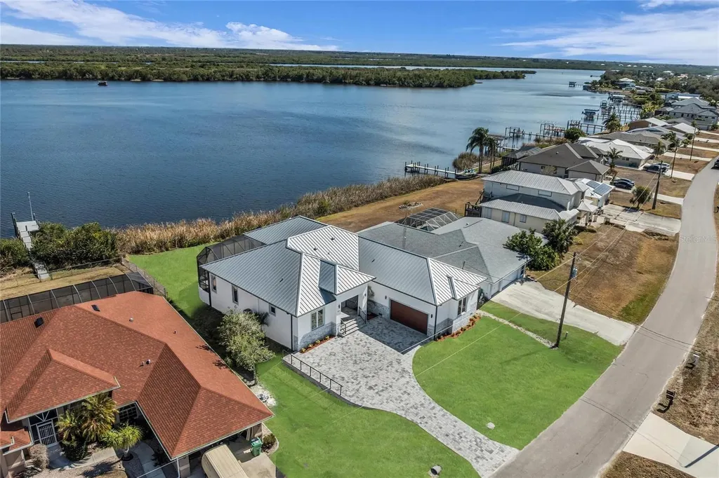 2228 Harbour Drive Punta Gorda FL 33983