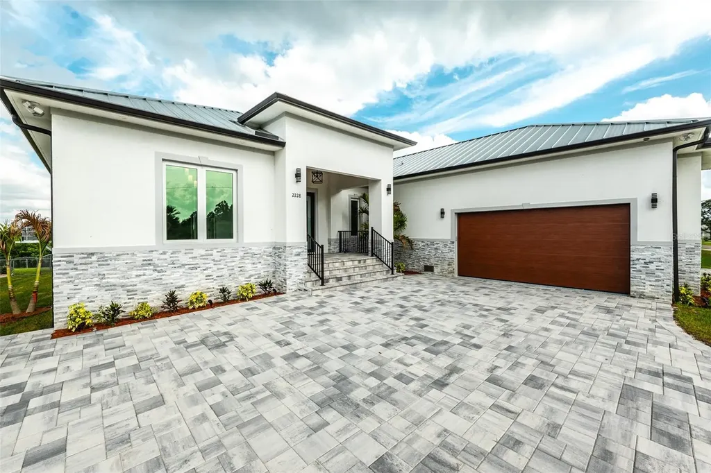 2228 Harbour Drive Punta Gorda FL 33983