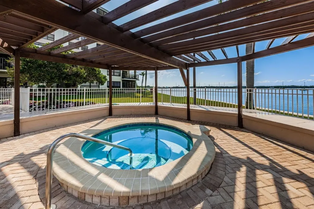 6291 Bahia Del Mar Circle St Petersburg FL 33715