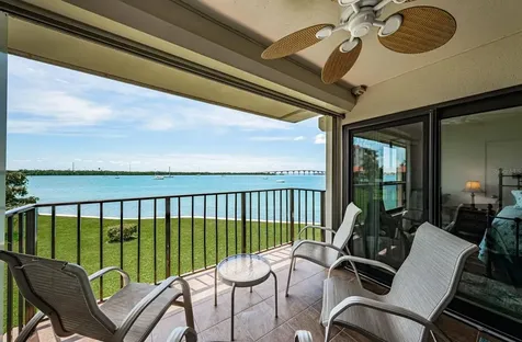 6291 Bahia Del Mar Circle St Petersburg FL 33715