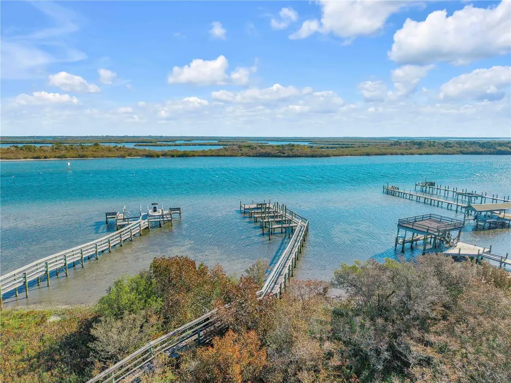 290 Navajo Drive Oak Hill FL 32759