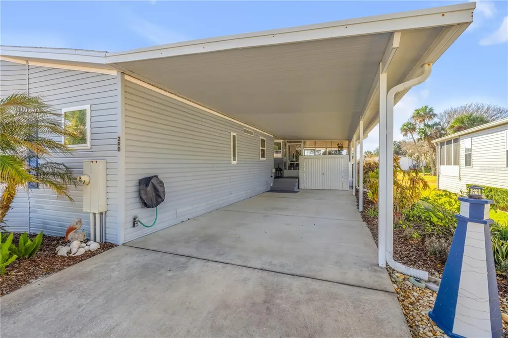 290 Navajo Drive Oak Hill FL 32759