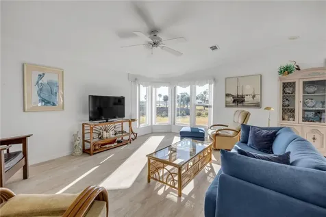 290 Navajo Drive Oak Hill FL 32759