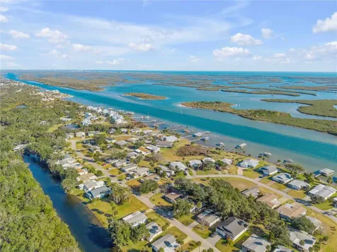290 Navajo Drive Oak Hill FL 32759