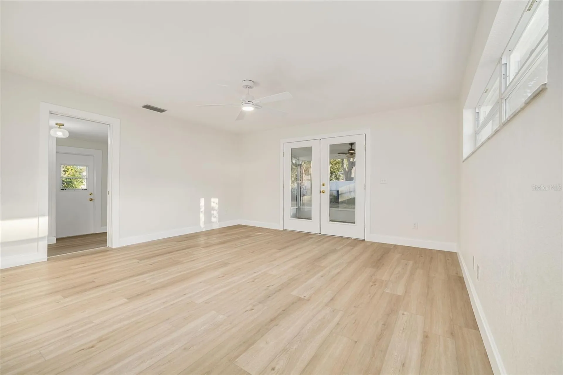 8062 28th Avenue N St Petersburg FL 33710