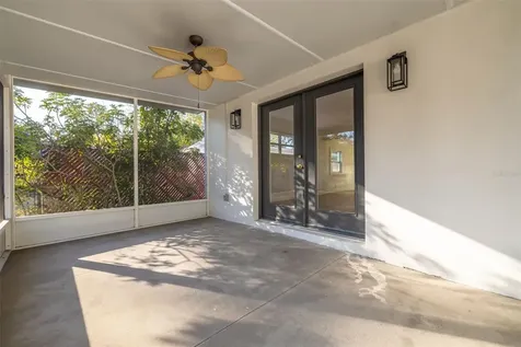 8062 28th Avenue N St Petersburg FL 33710