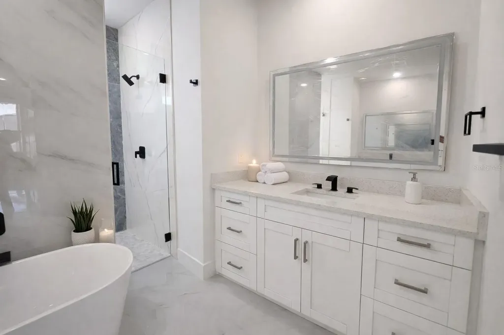 2853 NW 3rd Street Cape Coral FL 33993