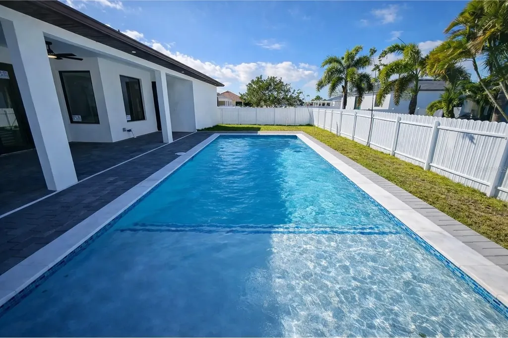 2853 NW 3rd Street Cape Coral FL 33993