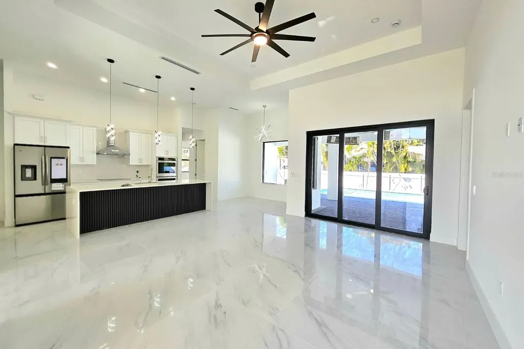 2853 NW 3rd Street Cape Coral FL 33993