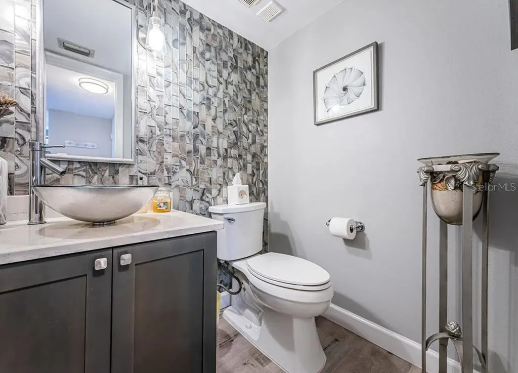 6295 Bahia Del Mar Circle St Petersburg FL 33715