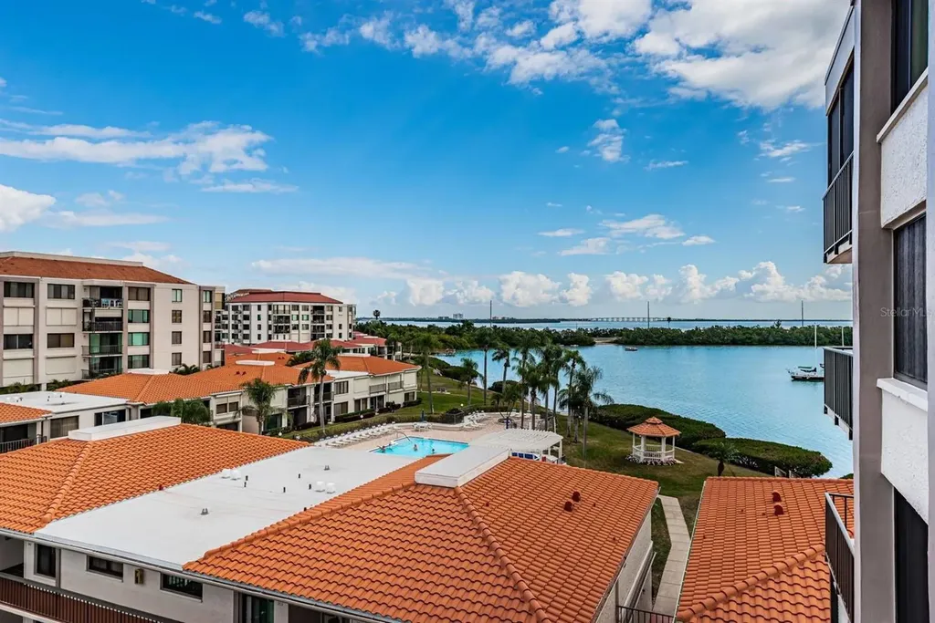 6295 Bahia Del Mar Circle St Petersburg FL 33715