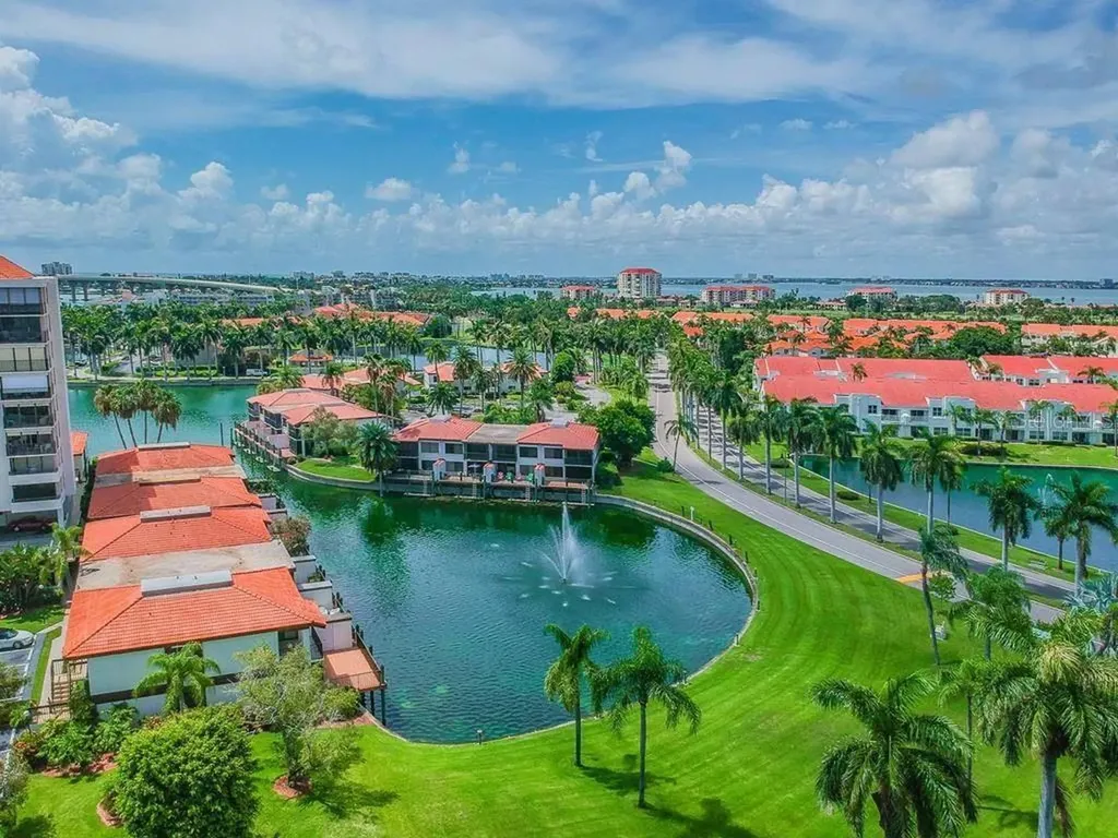 6295 Bahia Del Mar Circle St Petersburg FL 33715