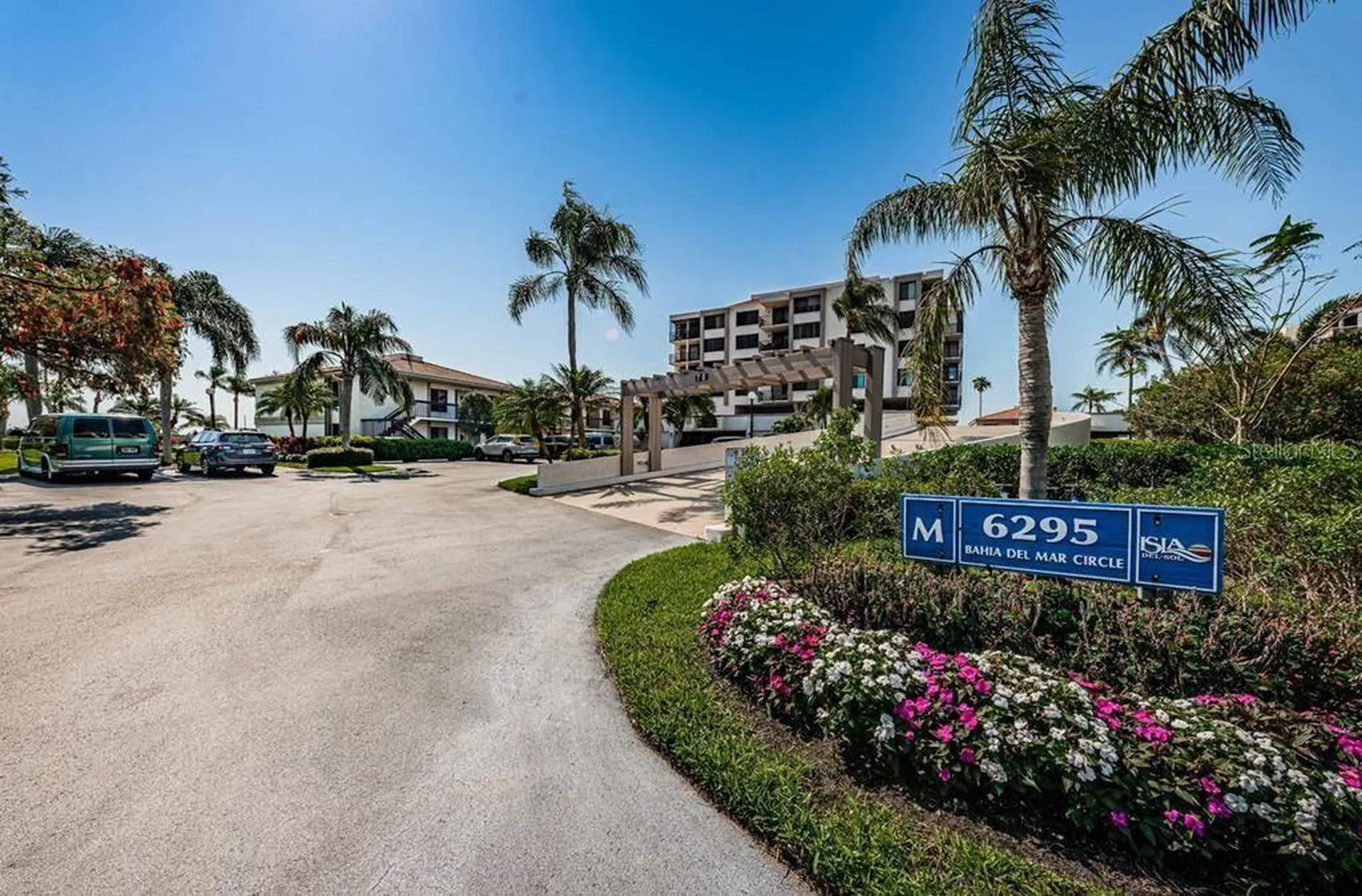6295 Bahia Del Mar Circle St Petersburg FL 33715