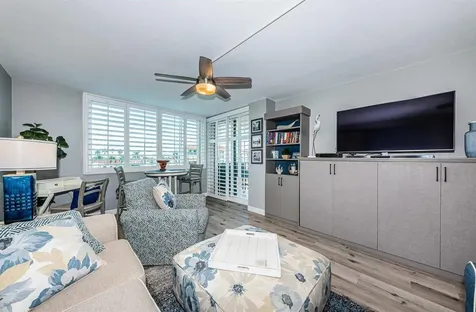 6295 Bahia Del Mar Circle St Petersburg FL 33715