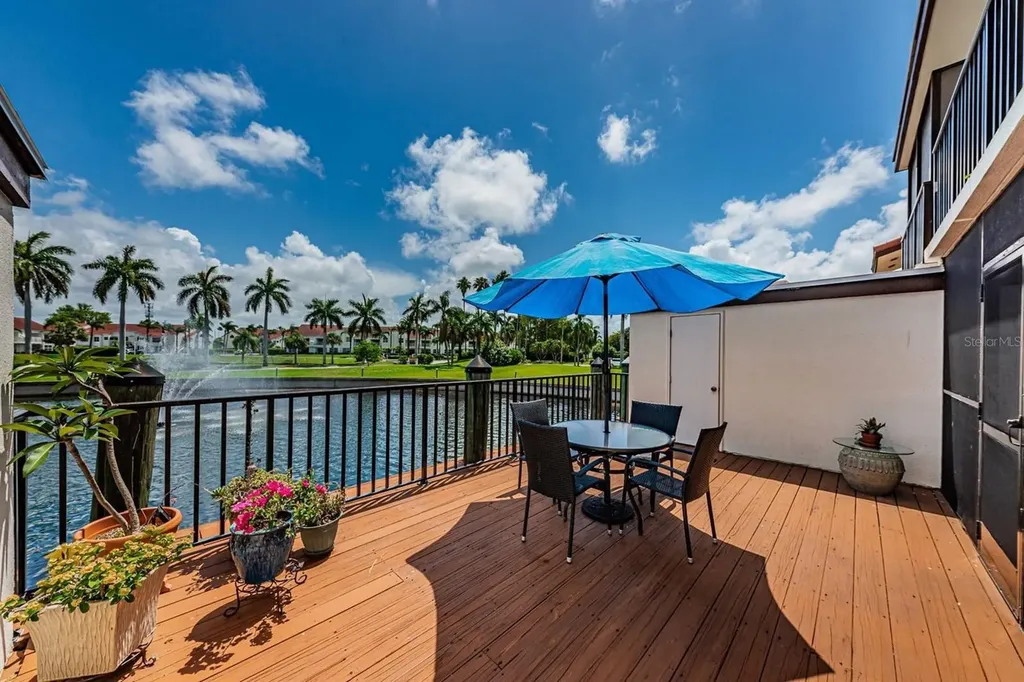 6294 Bahia Del Mar Circle St Petersburg FL 33715