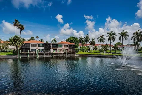 6294 Bahia Del Mar Circle St Petersburg FL 33715