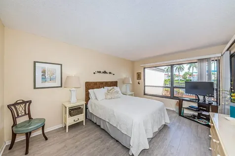 6294 Bahia Del Mar Circle St Petersburg FL 33715