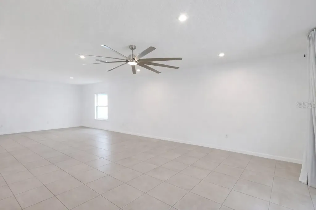 585 Pink Ibis Bend St Cloud FL 34772