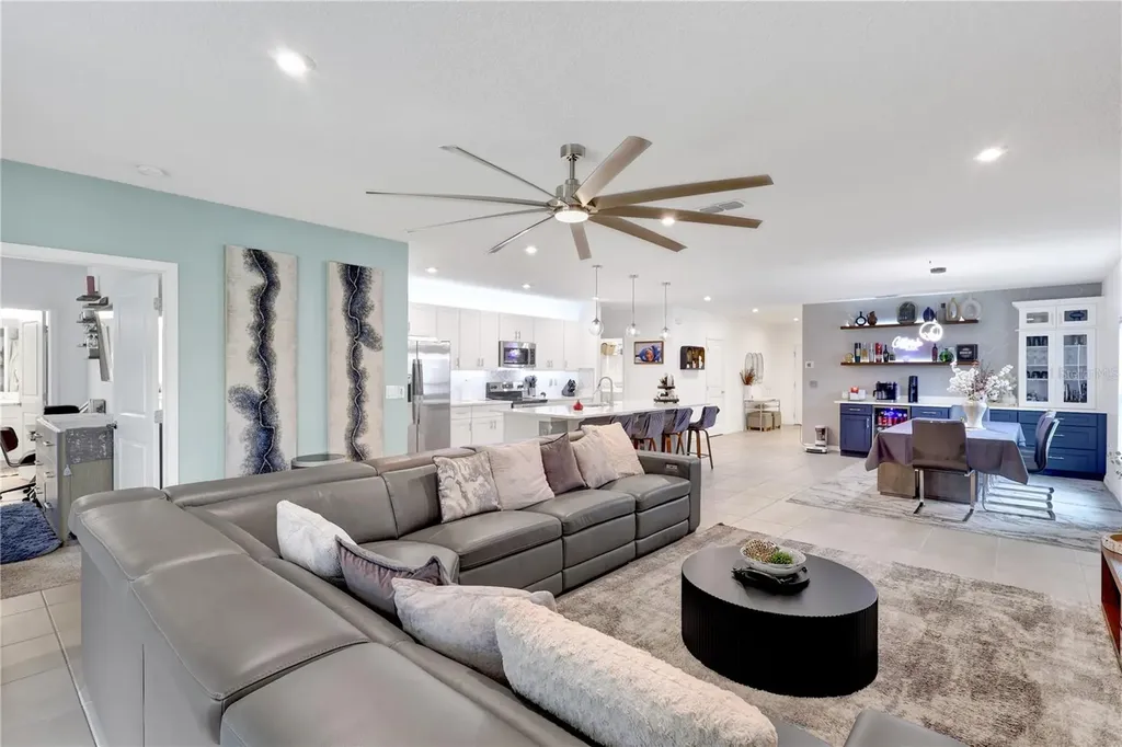 585 Pink Ibis Bend St Cloud FL 34772