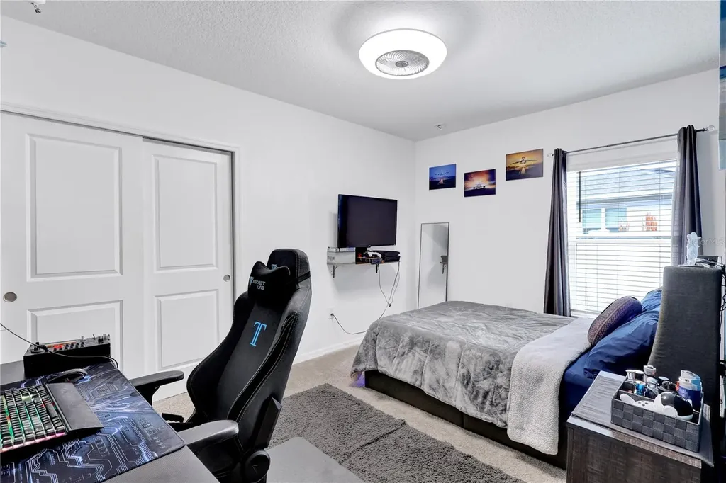 585 Pink Ibis Bend St Cloud FL 34772
