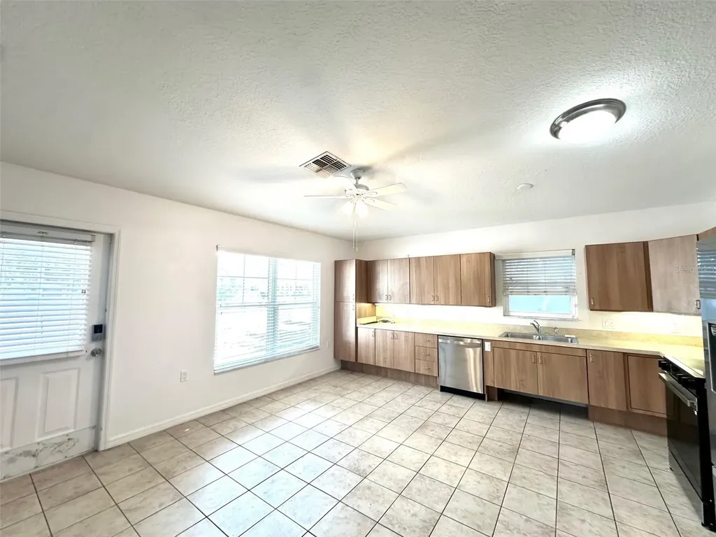 1121 Dr Martin Luther King Jr Street S St Petersburg FL 33705