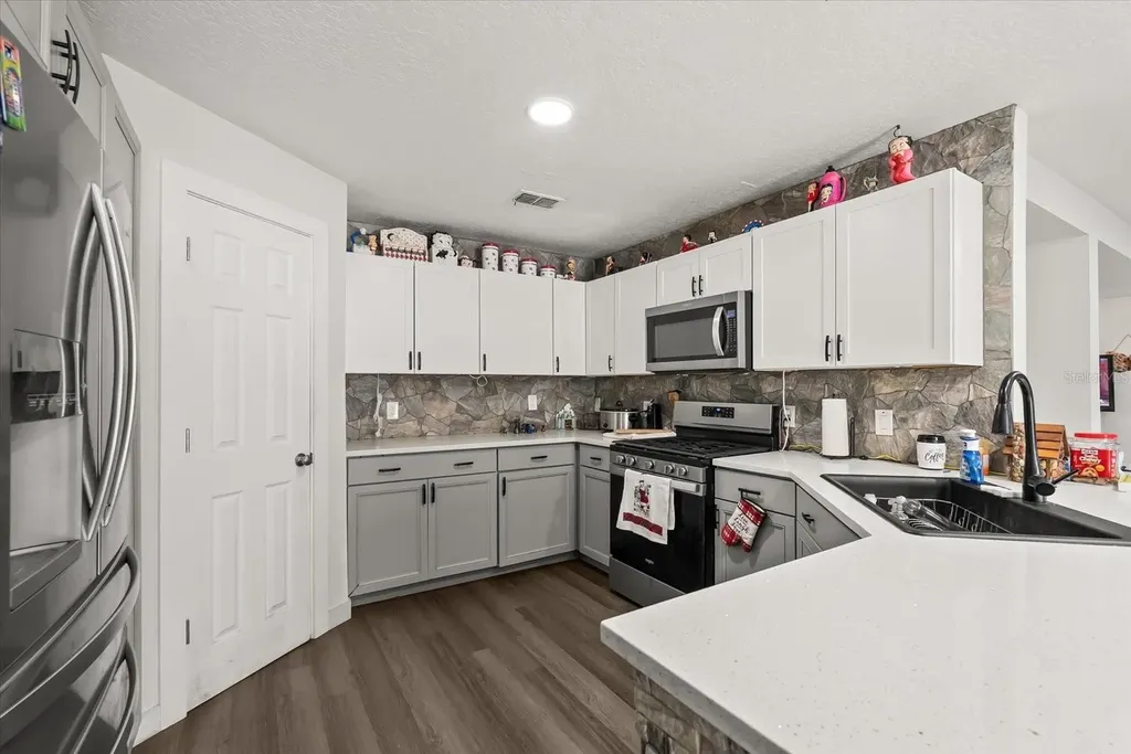 306 Rona Lane Davenport FL 33897