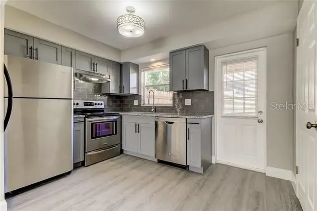 300 6th Street N Safety Harbor FL 34695