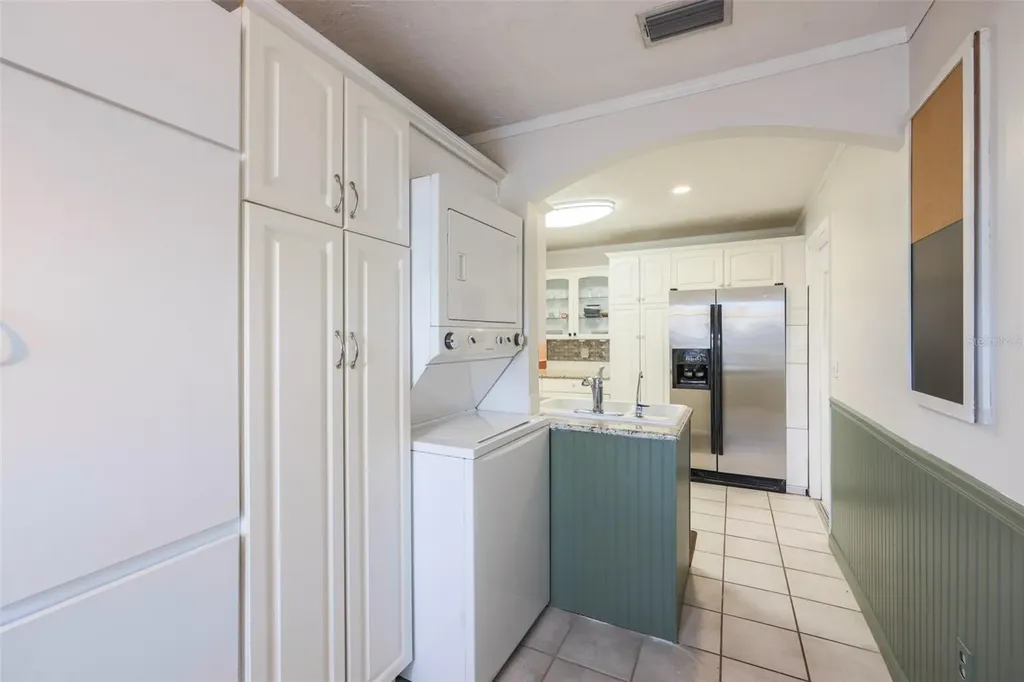 318 Fairside Court Sun City Center FL 33573