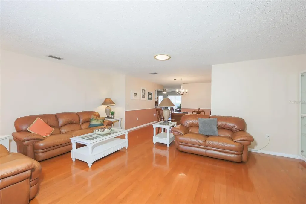 318 Fairside Court Sun City Center FL 33573