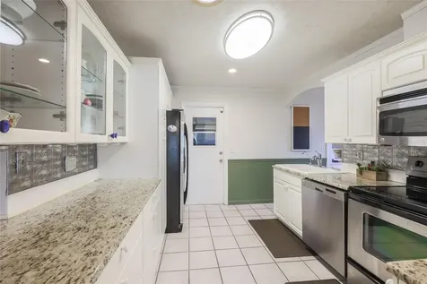 318 Fairside Court Sun City Center FL 33573