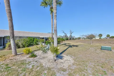 318 Fairside Court Sun City Center FL 33573