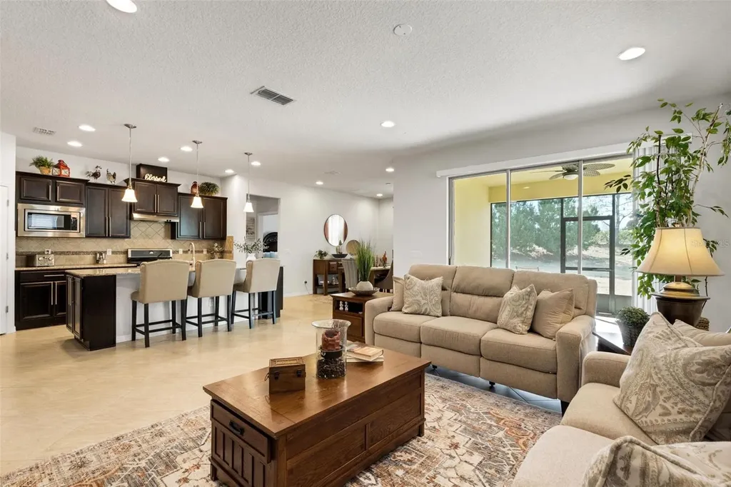329 Alicante Court Davenport FL 33837