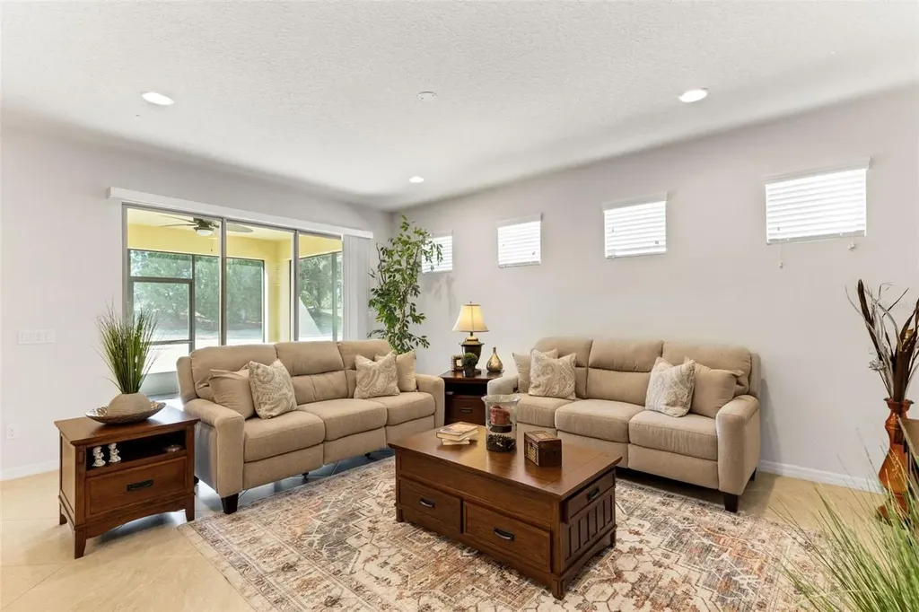 329 Alicante Court Davenport FL 33837